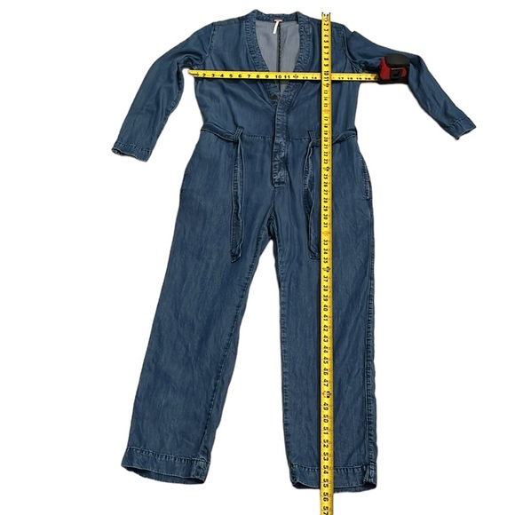 Free People Lou Blue Denim One Piece Jumpsuit - Size 6 - NWOT - Picture 5 of 10